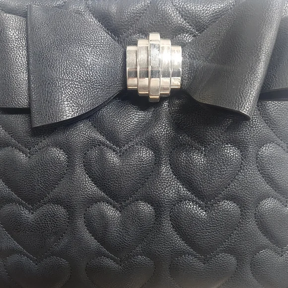 Women's Betsey Johnson XOXO Bow Tote Handbag Satchel  multi  compartments Black - Picture 6 of 10